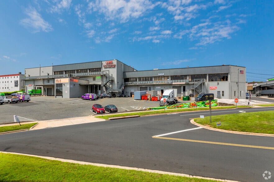 Primary Photo Of 11711 Parklawn Dr, Rockville General Retail For Lease