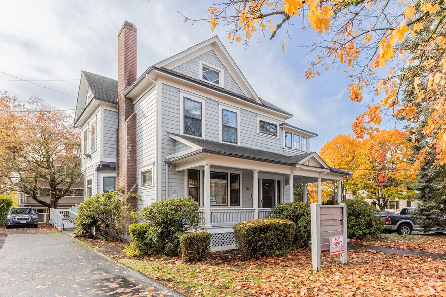 More Photos Of 309 W 12th St, Vancouver Office For Lease