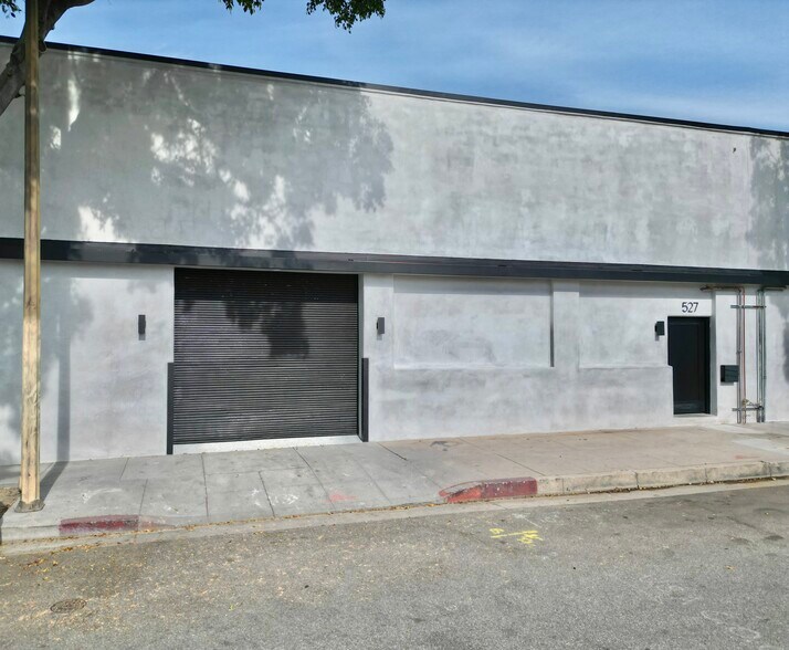 More Photos Of 527-525 W Windsor rd, Glendale Industrial For Sale