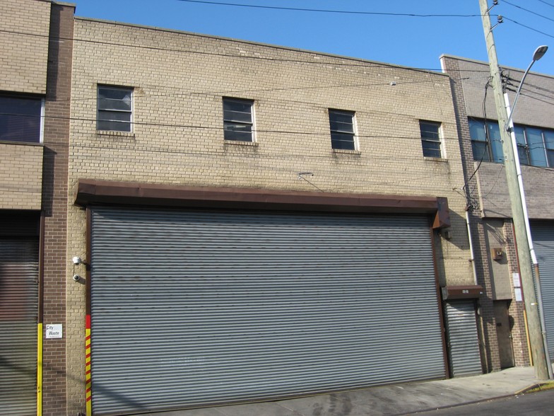 Primary Photo Of 16737 Porter Rd, Jamaica Warehouse For Lease