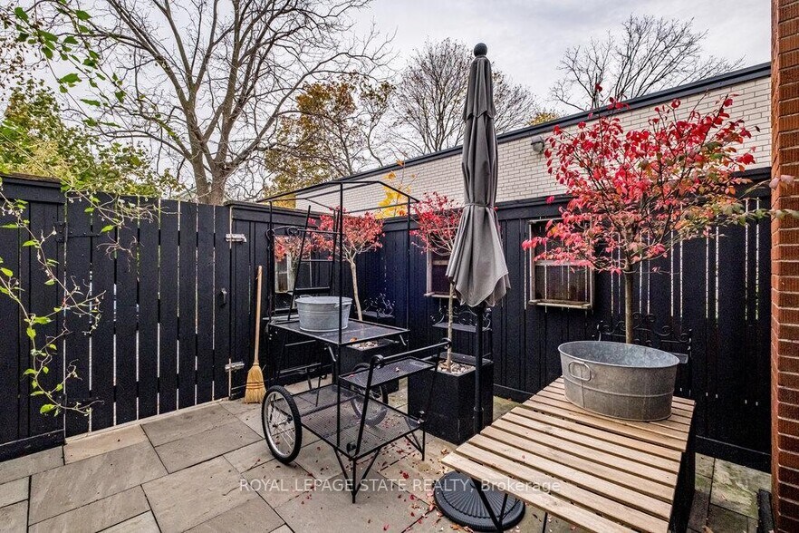 More Photos Of , Hamilton General Retail For Sale