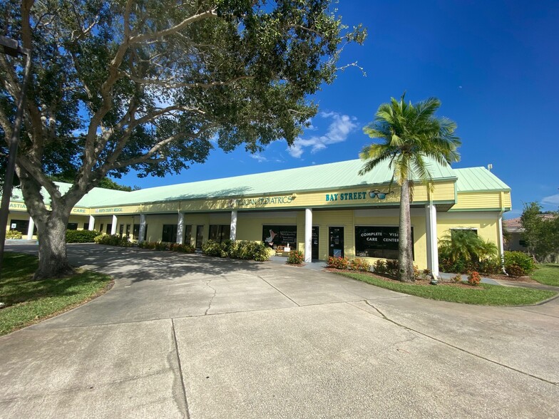 Primary Photo Of 13832 US Highway 1, Sebastian Medical For Sale