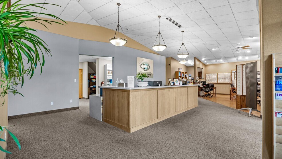More Photos Of 2737 Crossroads Blvd, Grand Junction Office For Sale