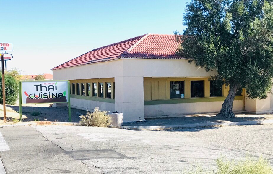 More Photos Of 16870 State Highway 14, Mojave Freestanding For Sale