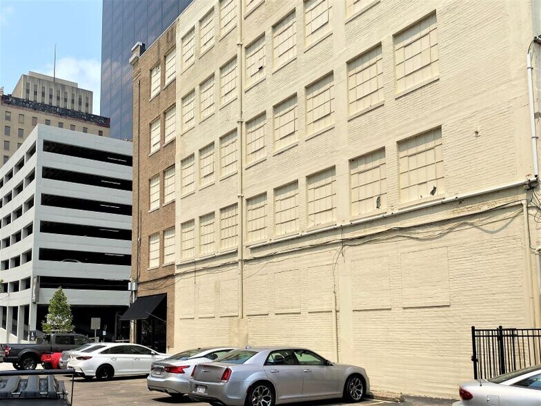 More Photos Of 34-38 N Jefferson St, Dayton Office For Sale