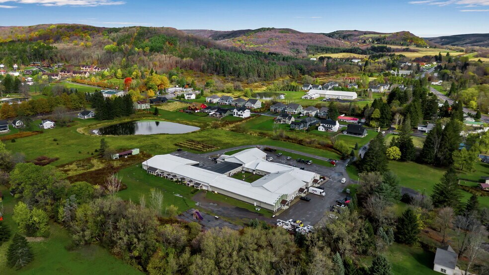 More Photos Of 2-85 Bristol Ln, Ellicottville General Retail For Lease