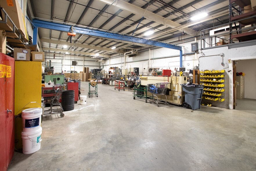 More Photos Of 699 Tarkiln Hill Rd, New Bedford Distribution For Sale