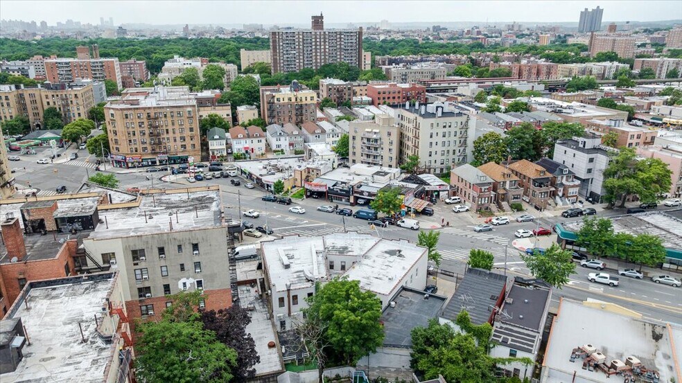 More Photos Of 2526-2532 Boston Rd, Bronx Storefront Retail Office For Sale