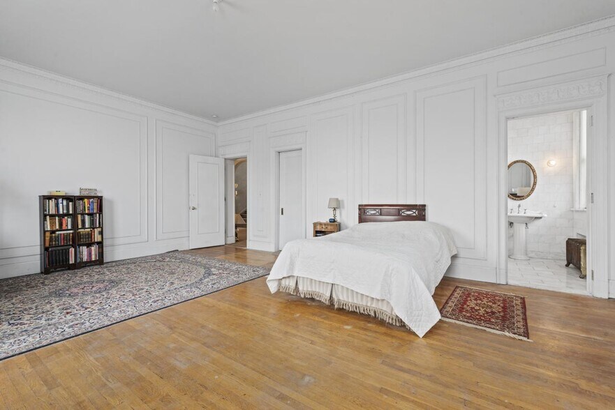 More Photos Of 8469 E Jefferson Ave, Detroit Office Residential For Sale