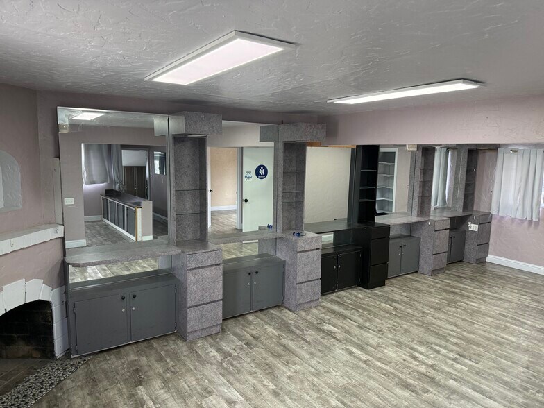 More Photos Of 47-51 E Romie Ln, Salinas Medical For Sale