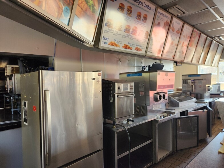 More Photos Of 1020 Horse Creek Rd SW, Darien Restaurant For Lease