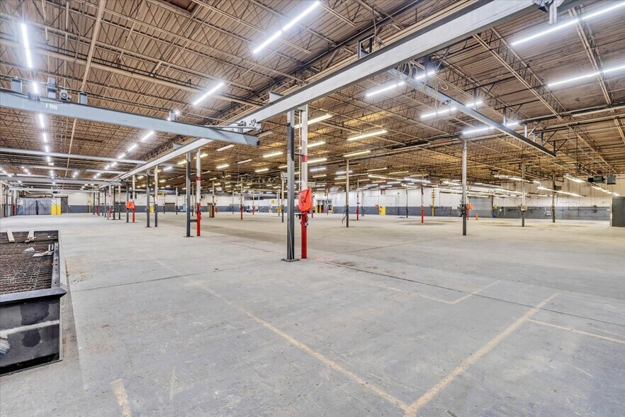 More Photos Of 650 Frith Dr, Ridgeway Manufacturing For Lease