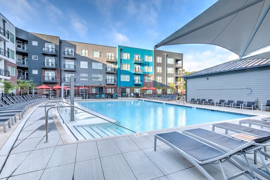 More Photos Of 395 S Highland St, Memphis Apartments For Lease