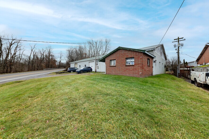More Photos Of 40 Jennmar Dr, Reedsville Distribution For Sale