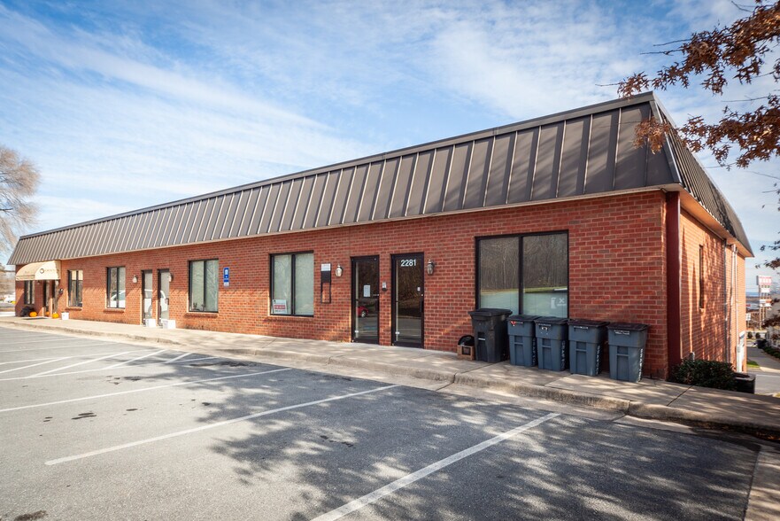 More Photos Of 2251-2281 Valley Ave, Winchester Office For Lease