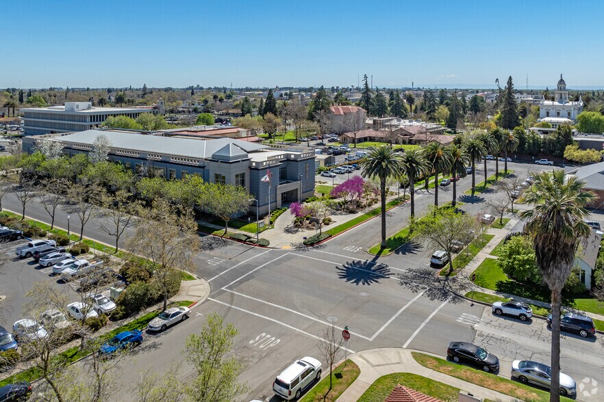 More Photos Of 602 W 20th St, Merced Medical For Lease