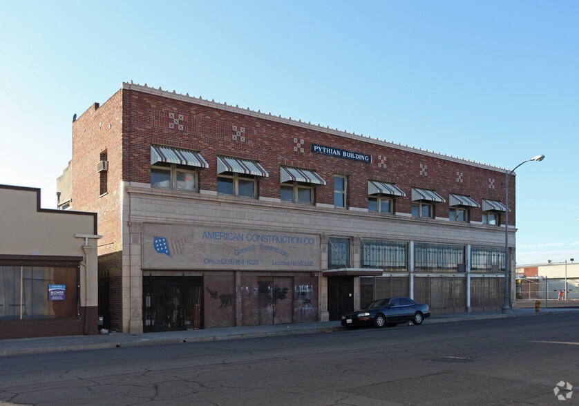 More Photos Of 47 N Grant St, Stockton Storefront Retail Residential For Sale