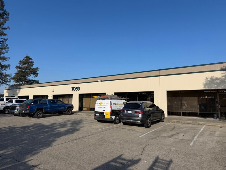Primary Photo Of 7059 Commerce Cir, Pleasanton Warehouse For Lease