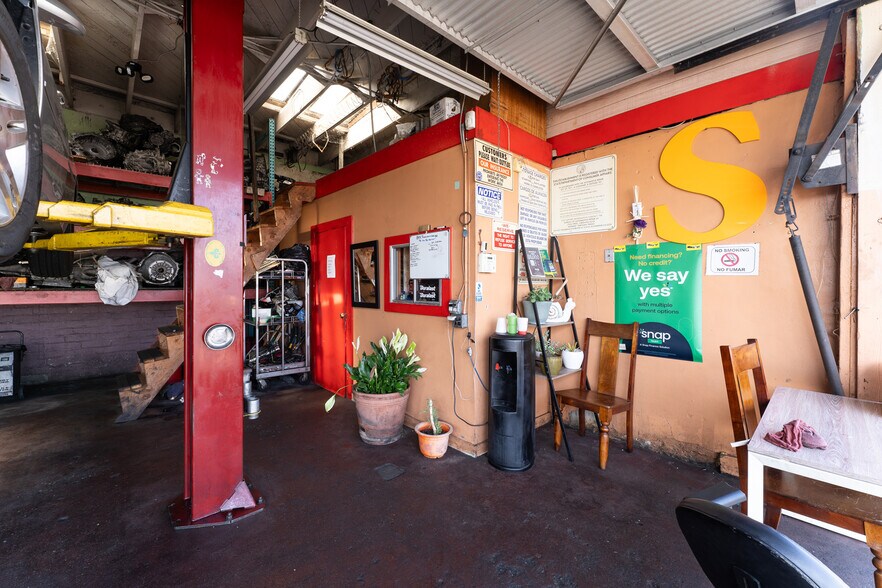 6556 S Western Ave, Los Angeles, CA 90047 Auto Repair For Sale