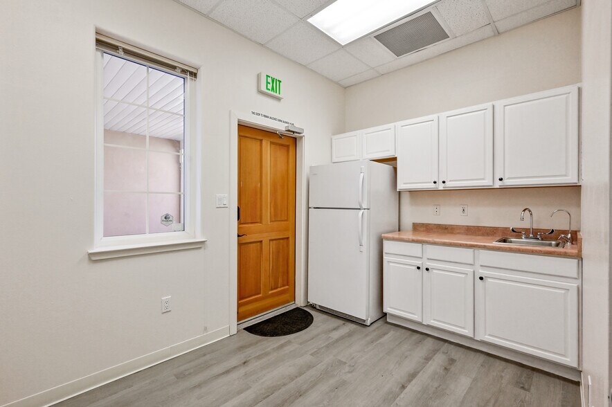 More Photos Of 2019 Galisteo St, Santa Fe Office For Lease