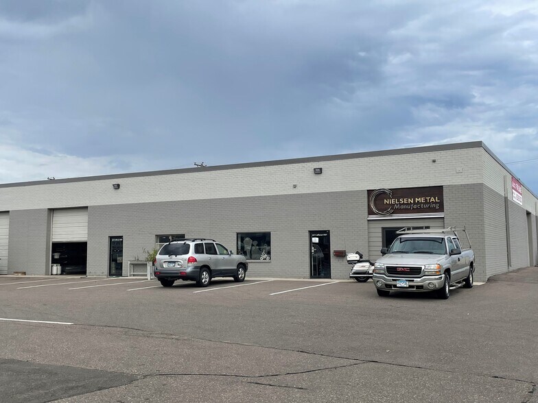 Primary Photo Of 8573-8591 N Jefferson Hwy, Maple Grove Warehouse For Lease