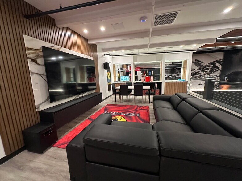 More Photos Of 2011 W State Road 84, Fort Lauderdale Industrial For Sale