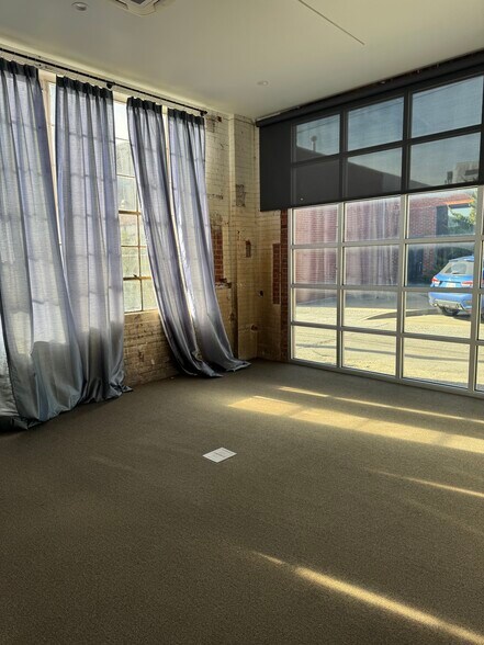 More Photos Of 124 NW 12th St, Oklahoma City Office For Lease