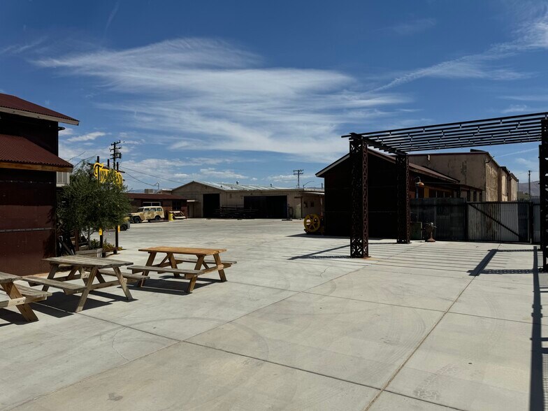 More Photos Of 22092 US Highway 18, Apple Valley Freestanding For Sale