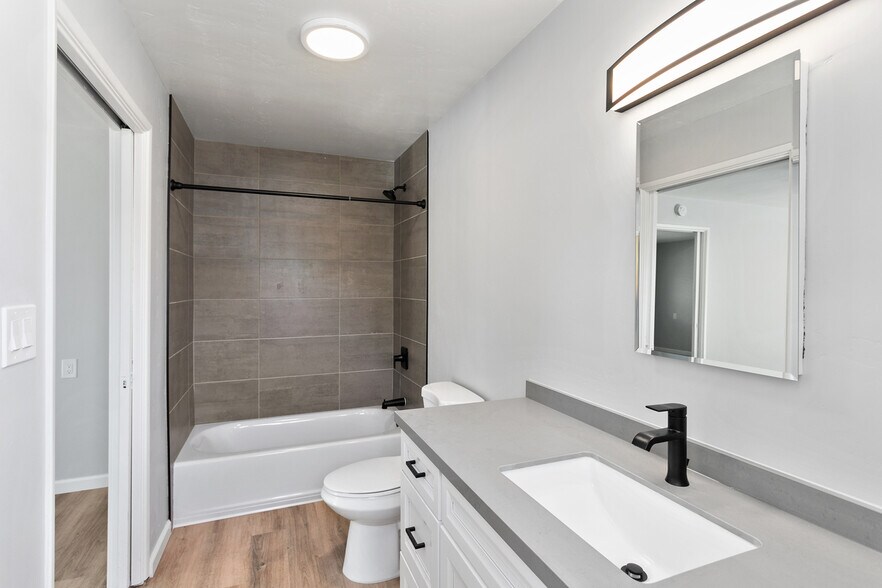 More Photos Of 945-965 Pine Ave, Carlsbad Apartments For Sale