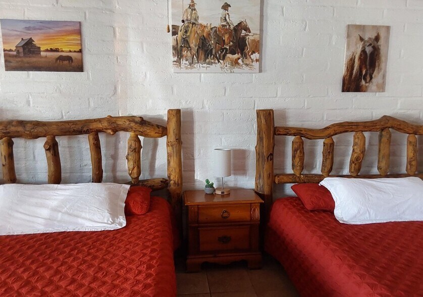 More Photos Of 13 N 7th St, Tombstone Hotel For Sale