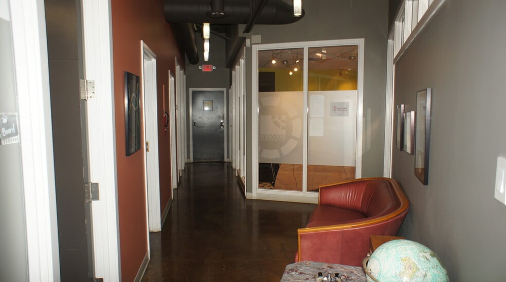 More Photos Of 7316 101 Ave NW, Edmonton Office For Sale