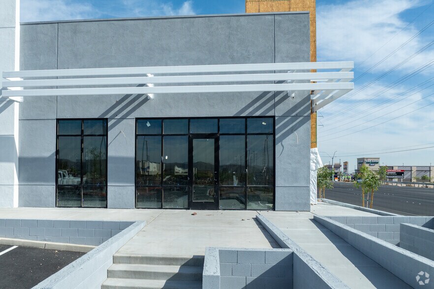 More Photos Of Rainbow Blvd Blue Diamond Blvd Blvd, Las Vegas Unknown For Lease