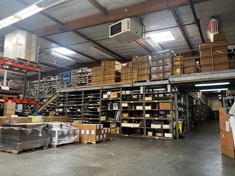 More Photos Of 440 Rutherford St, Goleta Warehouse For Lease