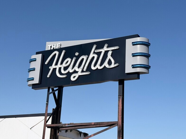 More Photos Of 3393-3437 Summer Ave, Memphis Storefront For Lease