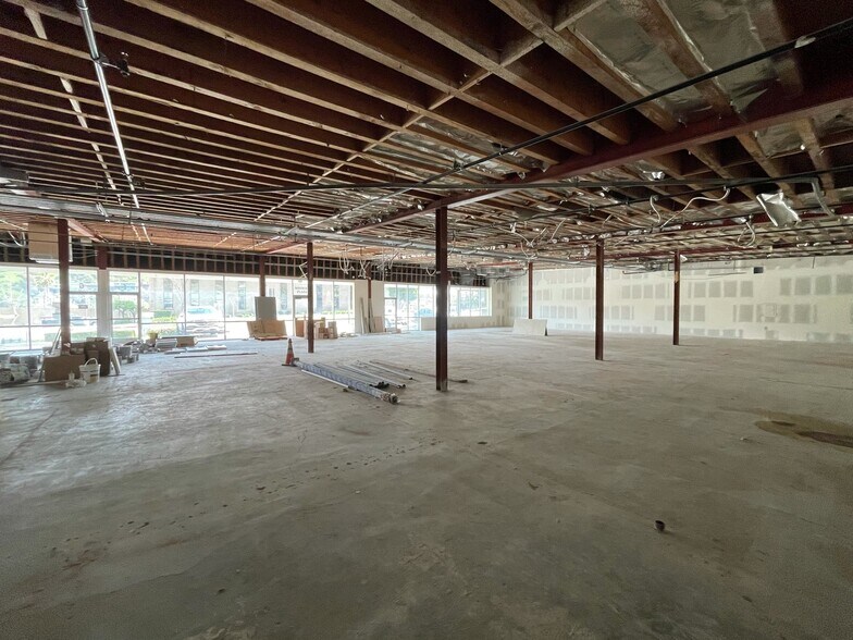 More Photos Of 883 S Atlantic Blvd, Monterey Park Storefront Retail Office For Lease