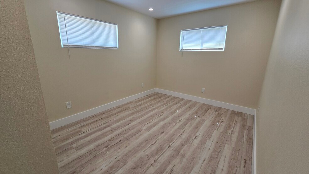 More Photos Of , Houston Multifamily For Sale