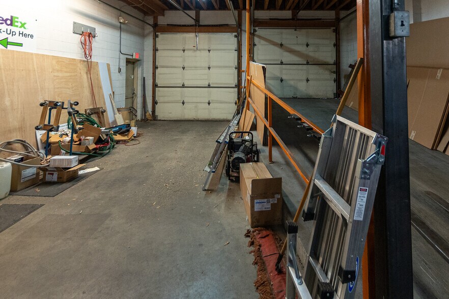 More Photos Of 1 Victor Way, Sharon Warehouse For Sale