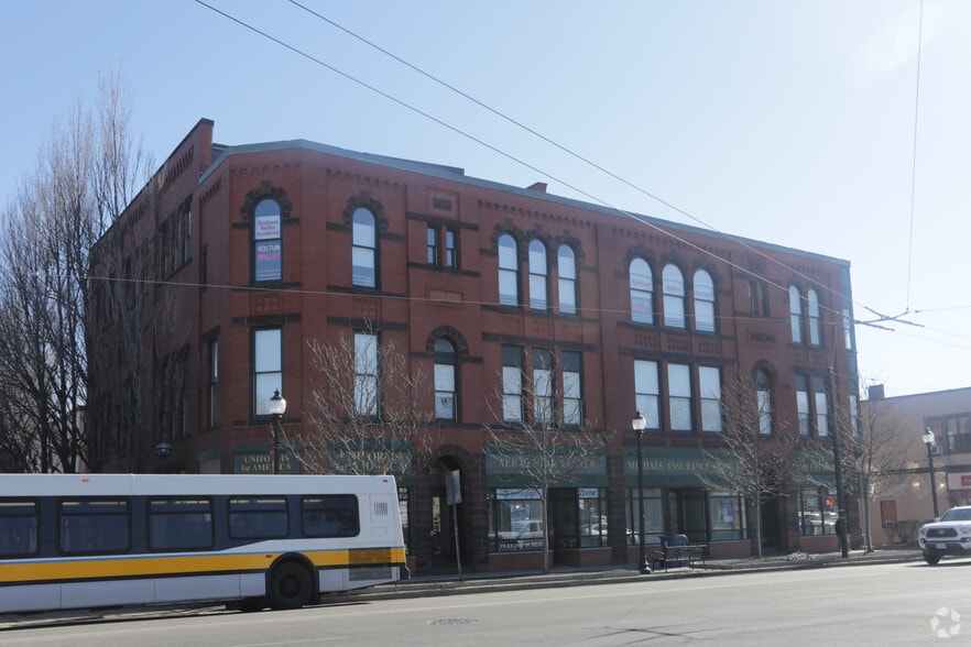 More Photos Of 15-25 Main St, Watertown Office For Lease
