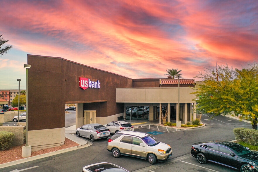 More Photos Of 10345-10405 S Eastern Ave, Henderson Unknown For Lease