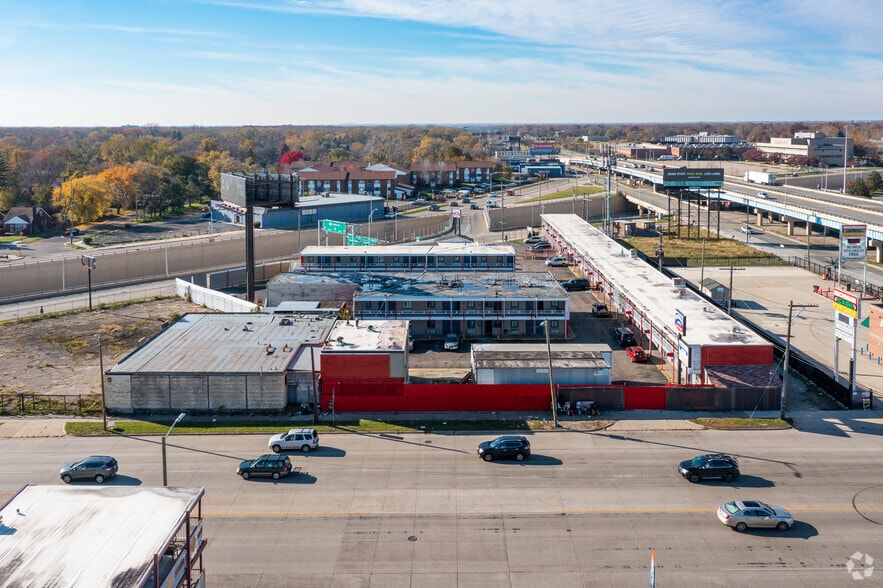 More Photos Of 20500 James Couzens Fwy, Detroit Hotel For Sale