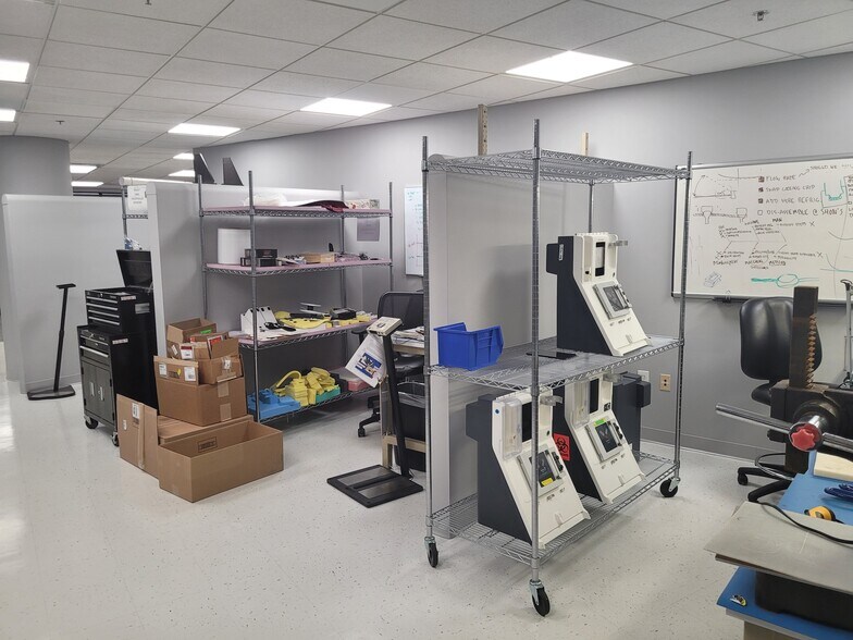 More Photos Of 1466 Main St, Waltham Office For Sale