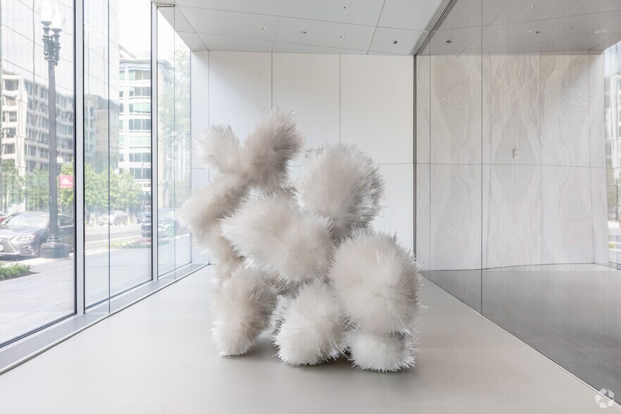 More Photos Of 2050 M St NW, Washington Office For Sale