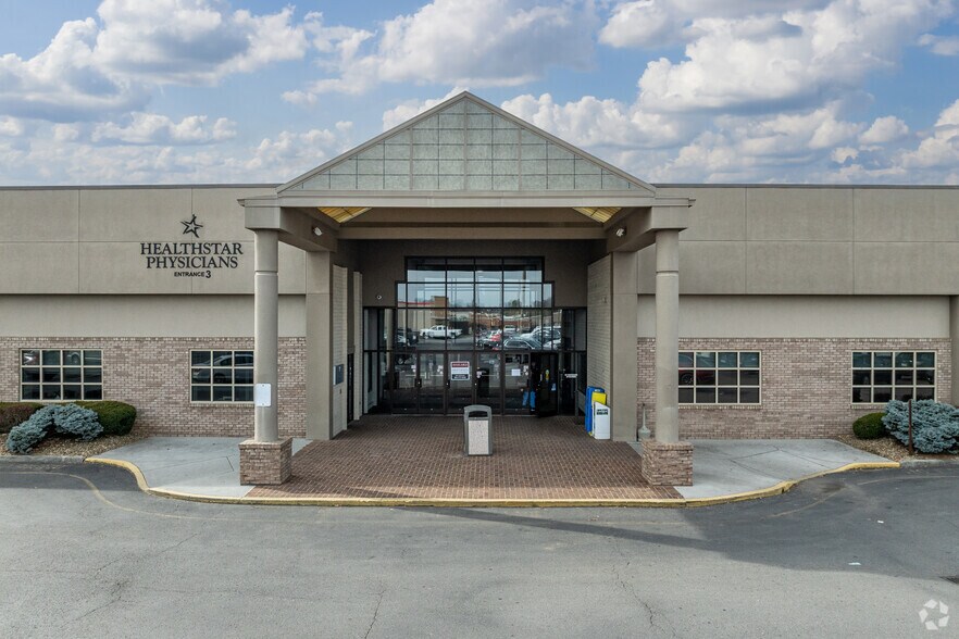 More Photos Of 420 W Morris Blvd, Morristown Office For Lease