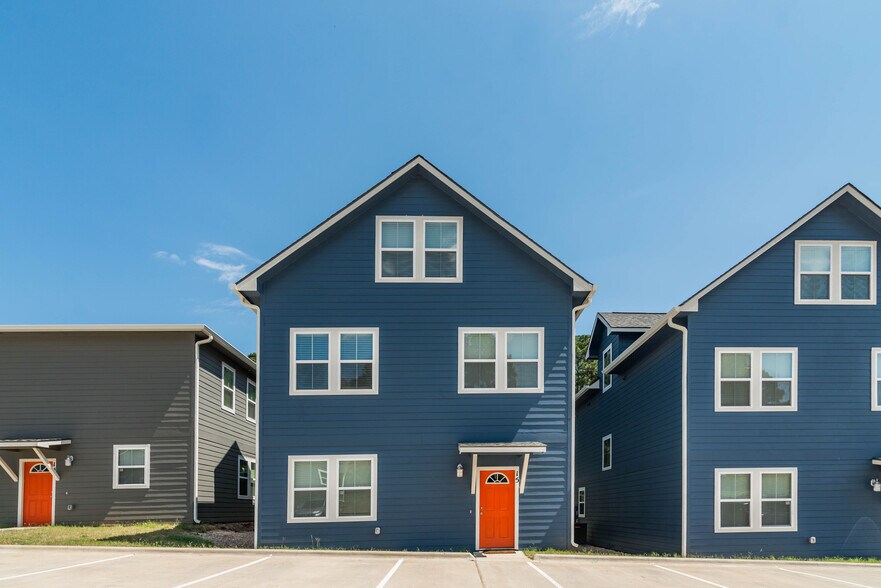More Photos Of 340 Bowers Blvd, Huntsville Apartments For Sale