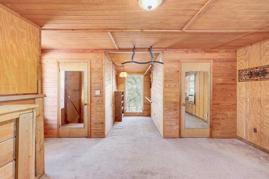 More Photos Of 14221 FM 2769, Leander Light Manufacturing For Sale