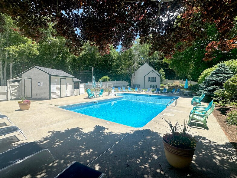 More Photos Of 153 Chestnut St, North Easton Sports And Entertainment For Sale