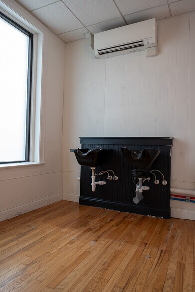 More Photos Of 322 E Kirkwood Ave, Bloomington General Retail For Sale