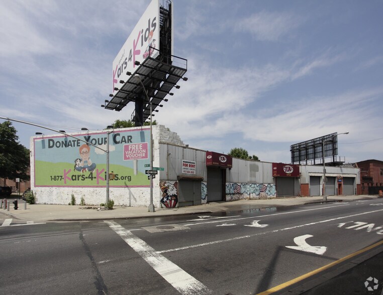 More Photos Of 286-294 Hamilton Ave, Brooklyn Warehouse For Lease