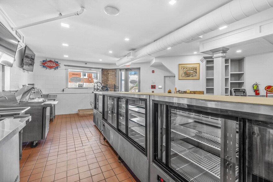 More Photos Of 4630 Umbria St, Philadelphia Apartments For Lease