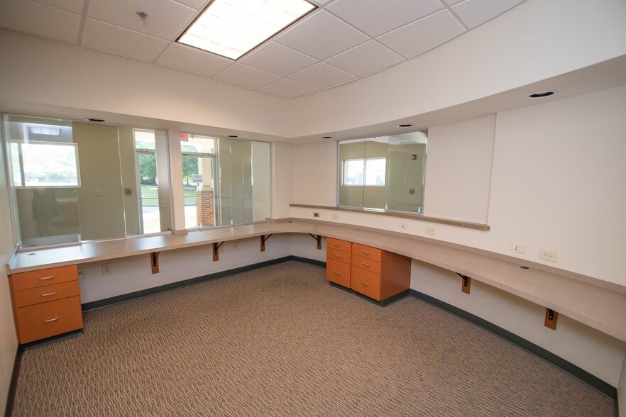 More Photos Of 3320 Old Jefferson Rd, Athens Office For Sale